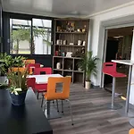 Premiere Classe La Rochelle Sud-aytre Hotel *