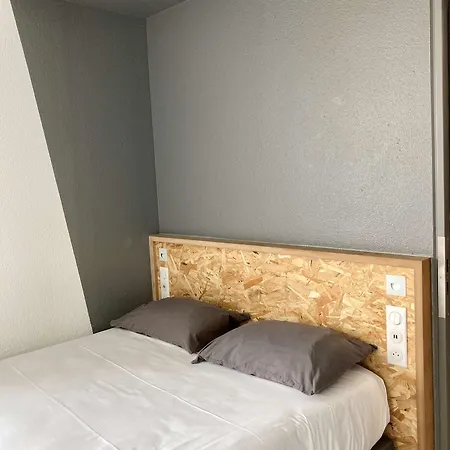 Premiere Classe La Rochelle Sud-aytre 호텔