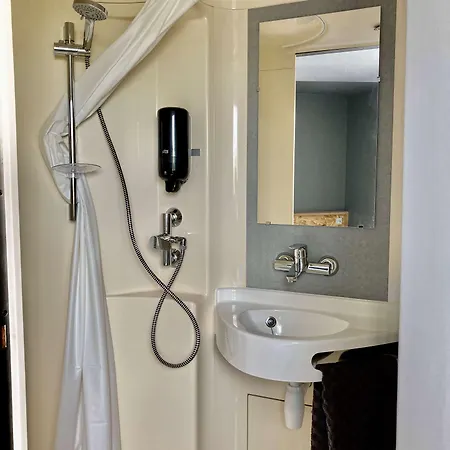 Premiere Classe La Rochelle Sud-aytre 호텔 아이트르