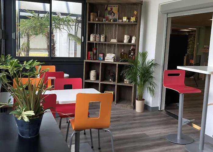 Premiere Classe La Rochelle Sud-aytre Hotel *